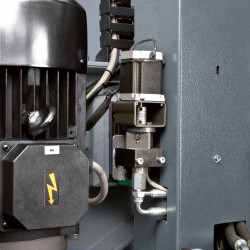 Servoventil mit autom.Ausgleich des Vorschub