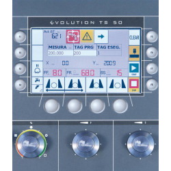 Ausführung automatische Gehrung (+/-60°) vom Bedienpult aus programmierbar.